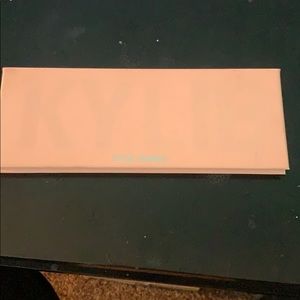 Kylie Cosmetics eyeshadow palette